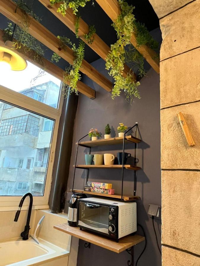 Central Ben Yehuda Apartment Jerusalem Exterior photo